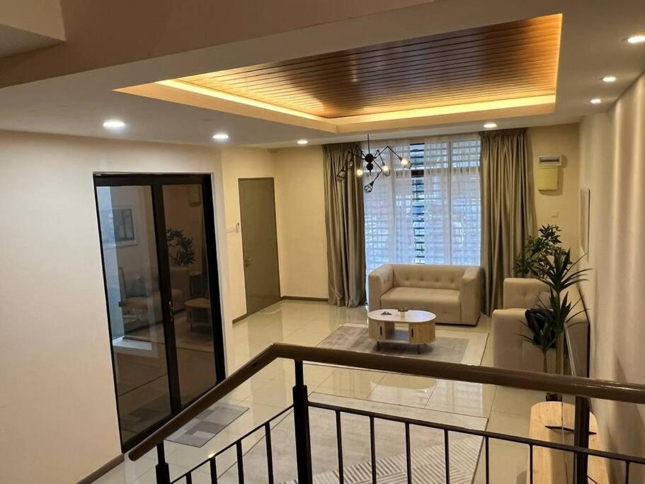 Rumah Saujana Klia Sepang Esterno foto
